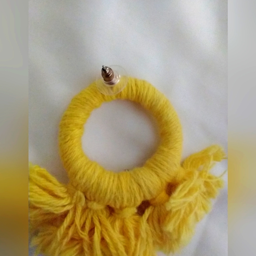Earrings - Picture 2 of 3